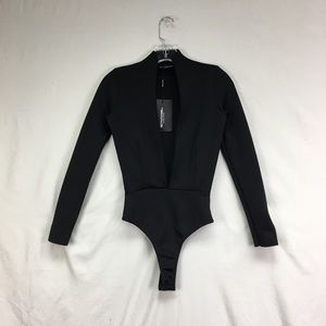Pretty Little Thing V Neck Plunge Body Suit Sz 2